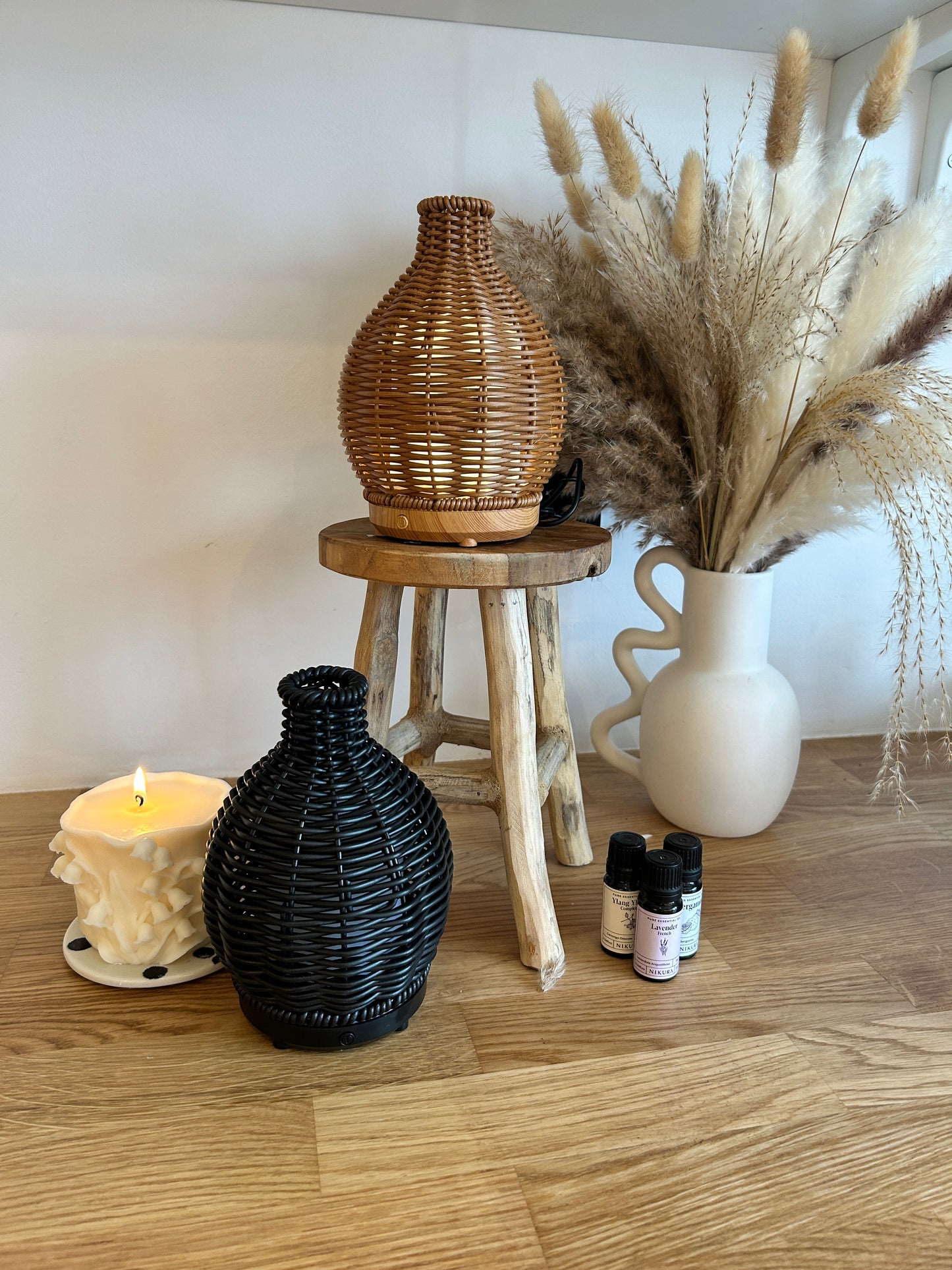 Essential oil electric diffuser